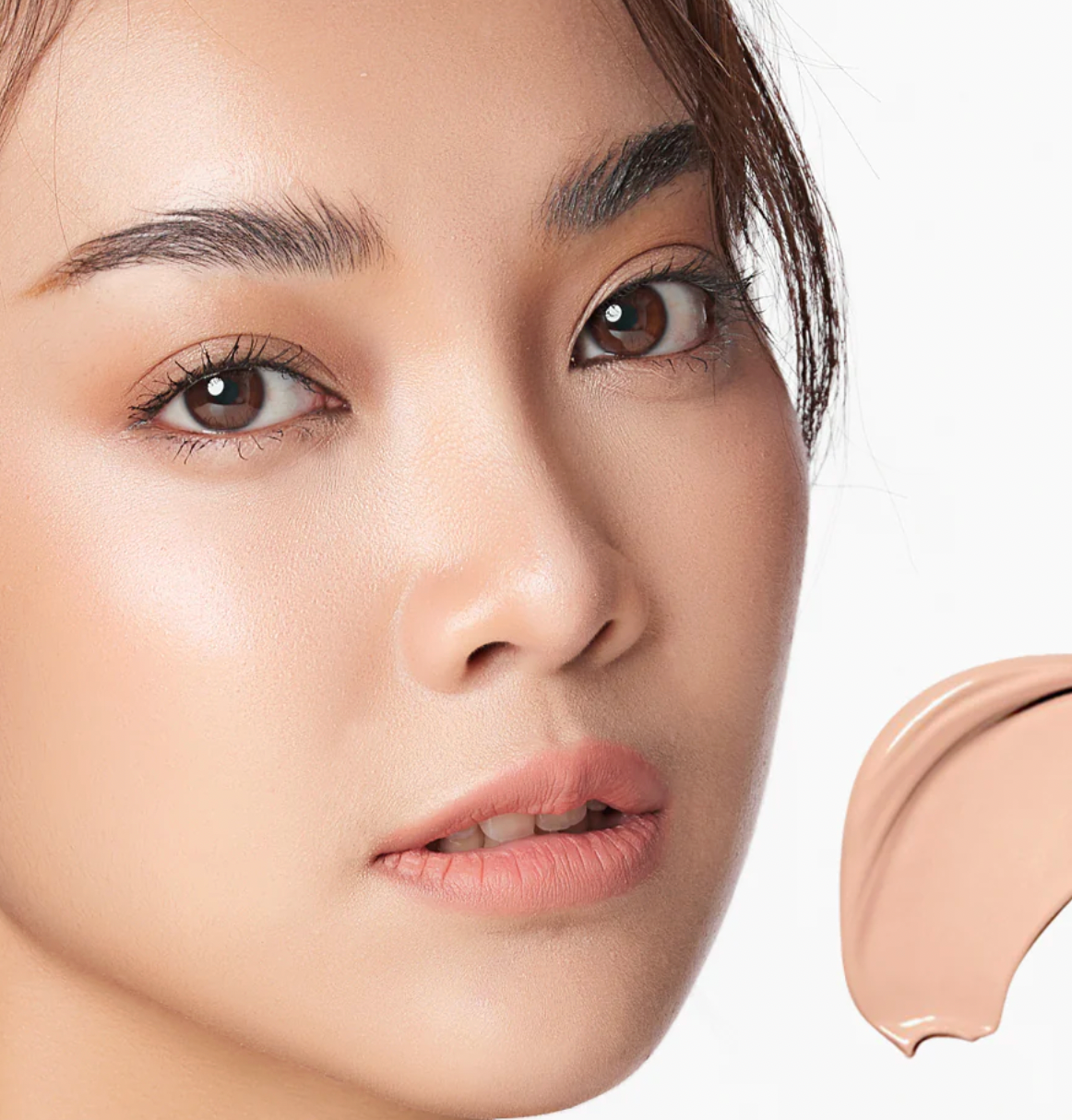 Cailyn BB Foundation Glow Finish -Adenosine and vitamin E
